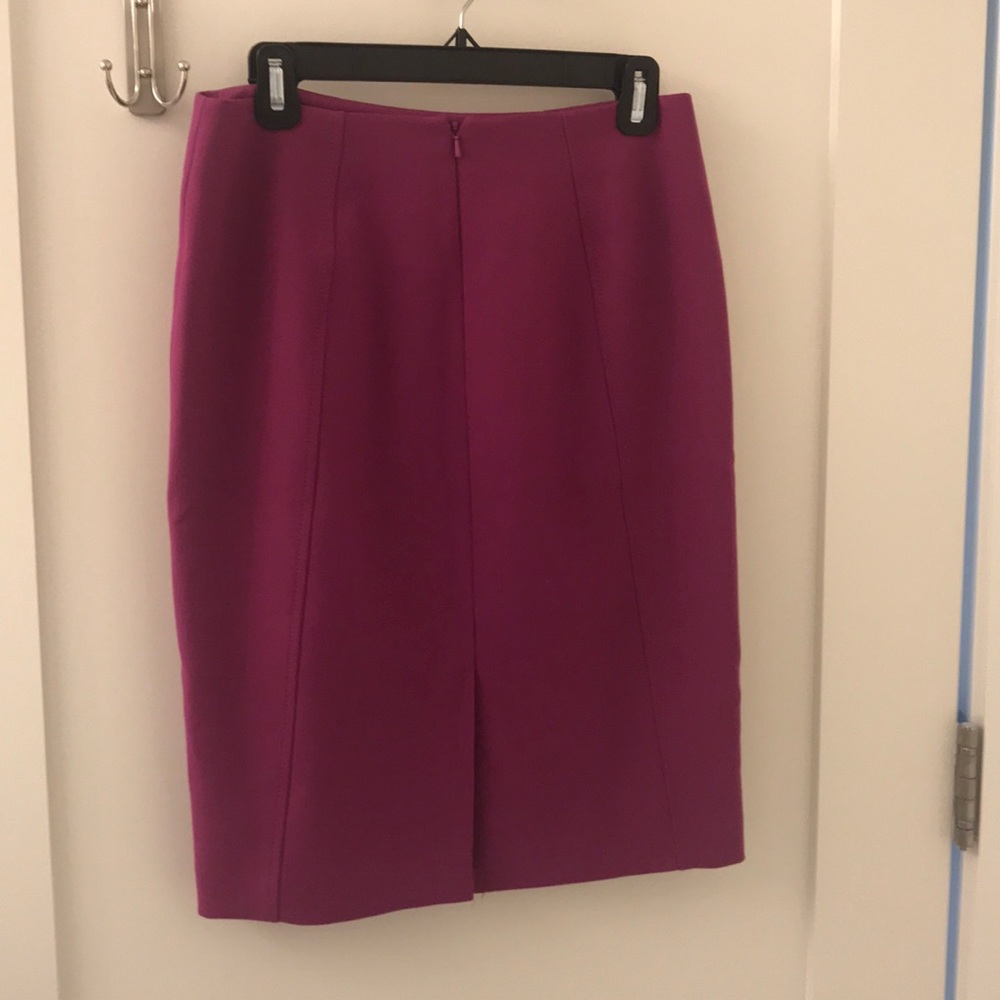 Like New! Halogen Fuschia Pencil Skirt